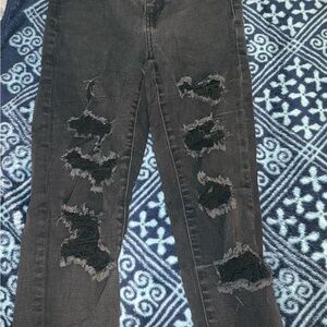 American Eagle Women's ripped jeans